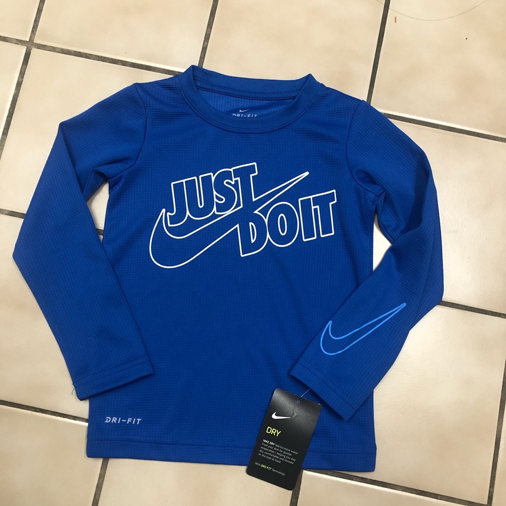 NWT Nike Dri-Fit Long Sleeve Shirt Top